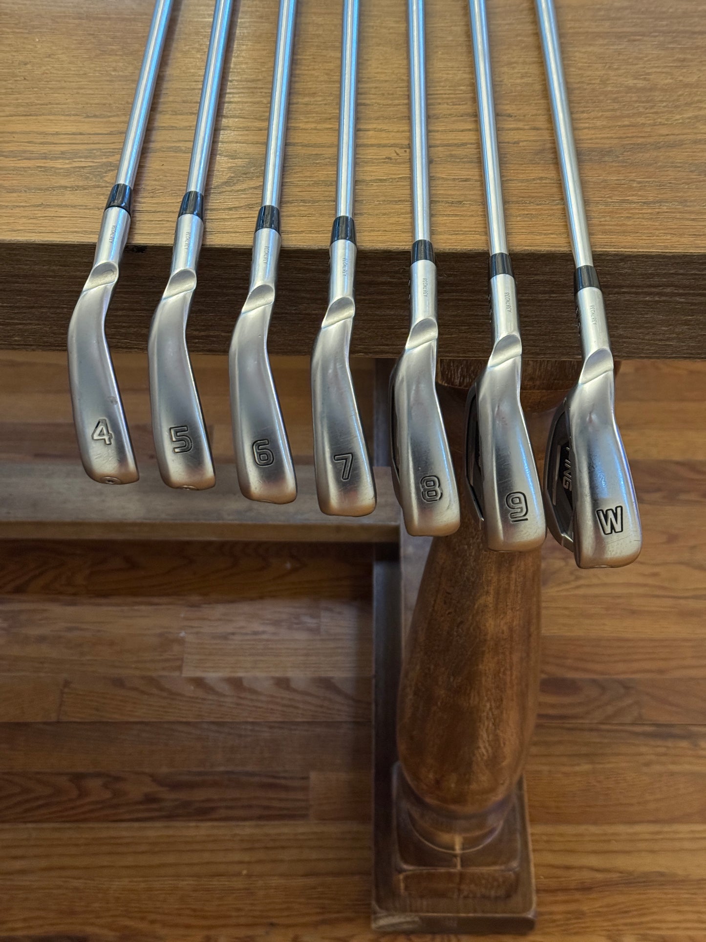 Ping G425 LH Iron Set (4-PW) / Project X LS 6.5 125g shafts (xtra stiff)