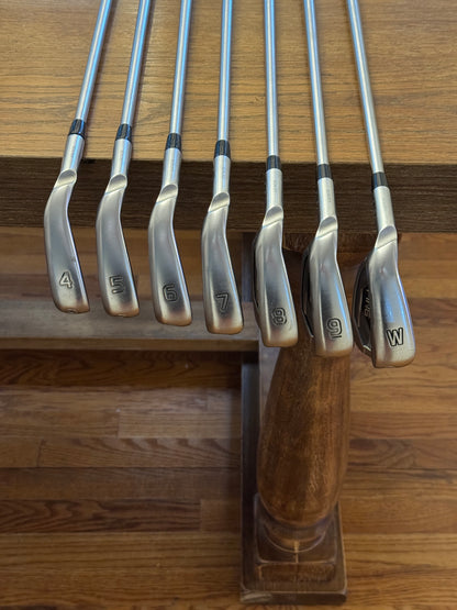 Ping G425 LH Iron Set (4-PW) / Project X LS 6.5 125g shafts (xtra stiff)
