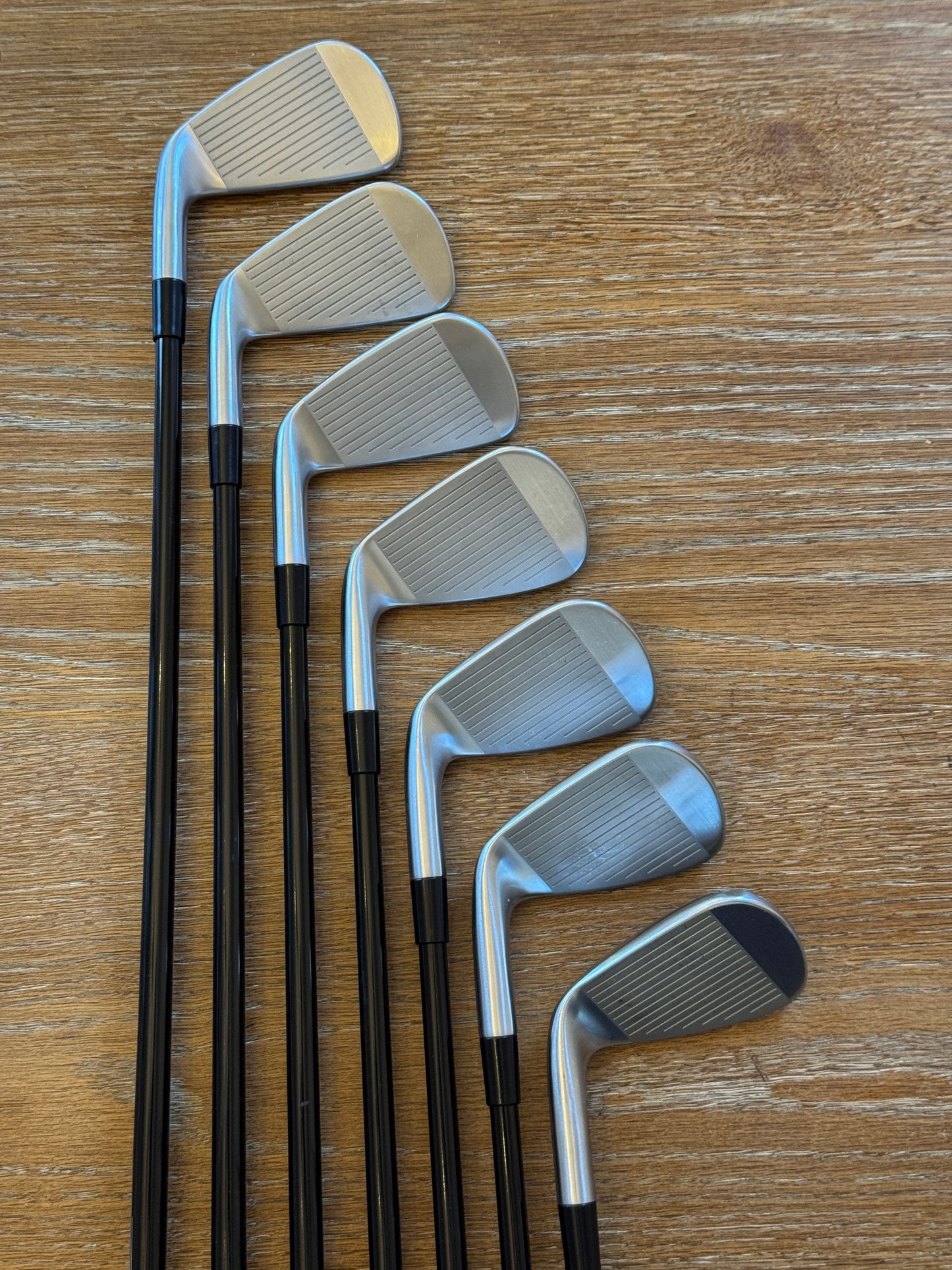 *MINT* Taylormade P790 ‘25 Iron Set (5-AW) / MMT 105 S shafts (stiff)