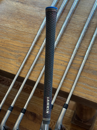 Callaway XR Pro Iron Set (5-PW) / Stiff steel shafts