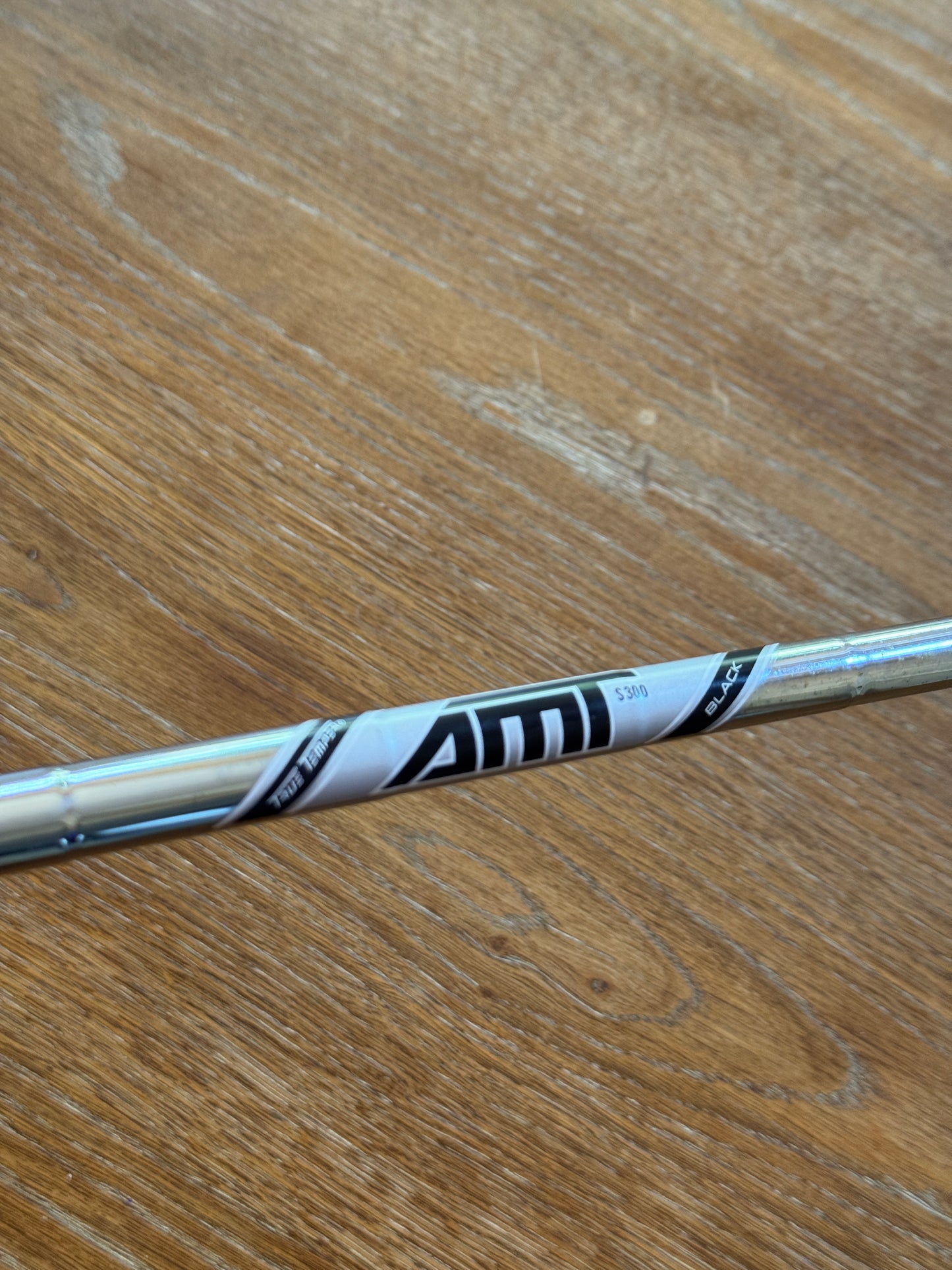 Titleist T200 ‘19 4-Iron / AMT Black S300 shaft (stiff)