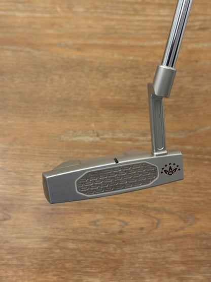 *MINT* Scotty Cameron Studio Style Fastback 2 Putter (37”)