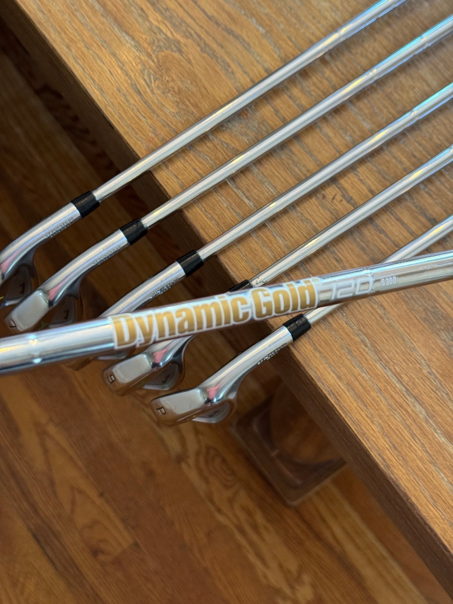 Mizuno Pro 223 Iron Set (5-PW) / Dynamic Gold 120 S300 shafts (stiff)