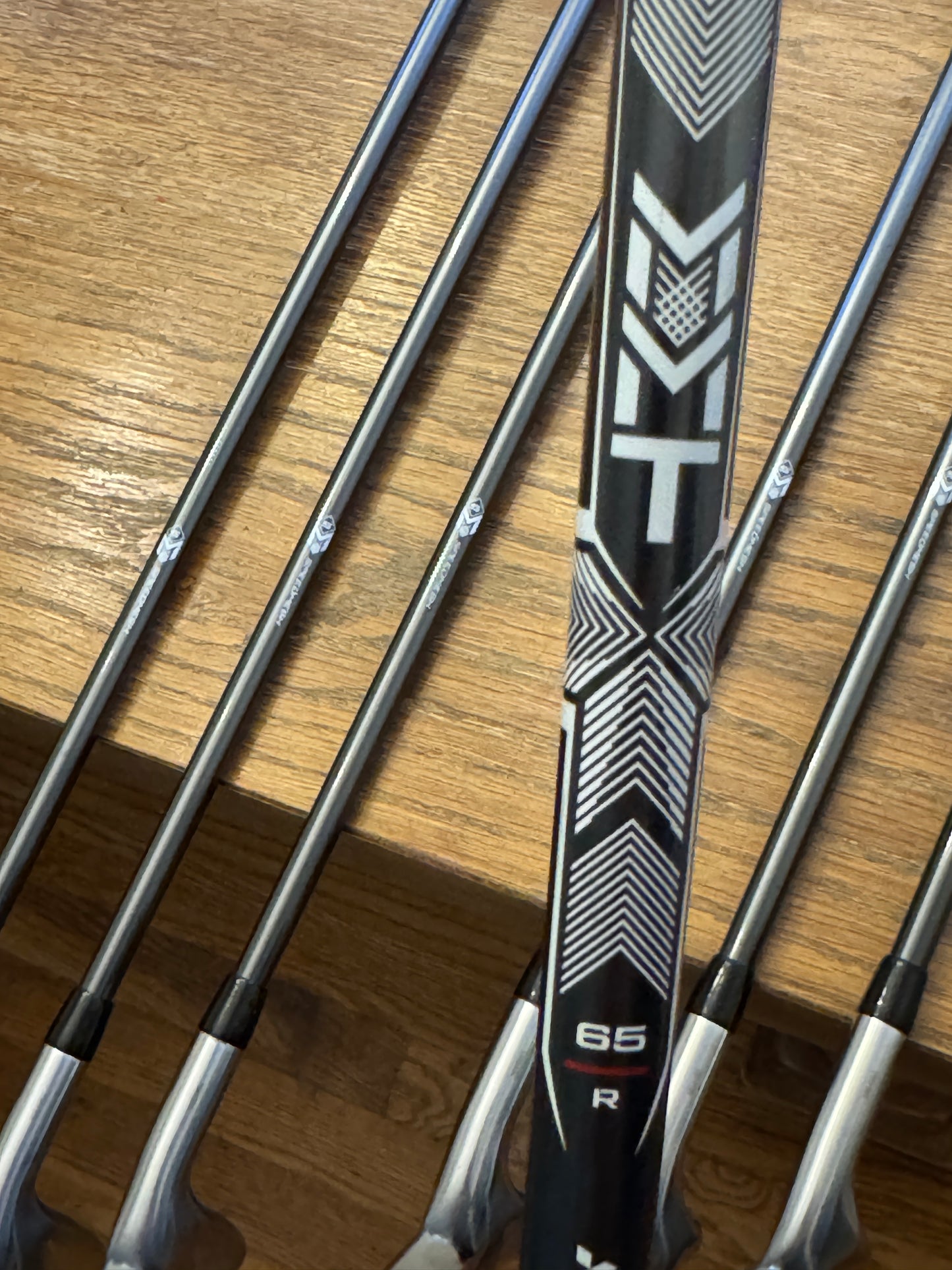 Titleist T250* ‘25 Forged Iron Set +1/2” (5-GW) / Mitsubishi MMT 65 R shafts (regular)