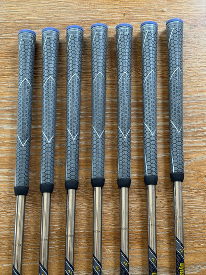 Callaway Apex AI300 Iron Set (4-PW) / Dynamic Gold MID 115 shafts (stiff)