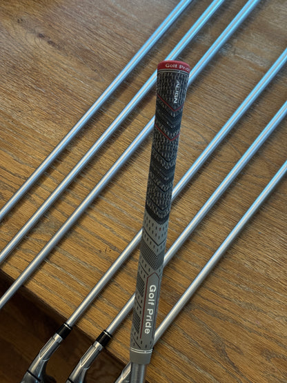 Taylormade Stealth Iron Set (5-AW) / KBS Tour C-Taper 120S shafts (stiff)