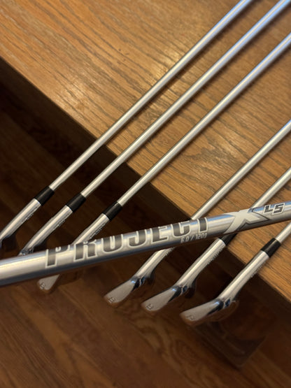 Mizuno Pro 221 Iron Set (4-PW) / Project X LS 6.0 120g shafts (stiff)