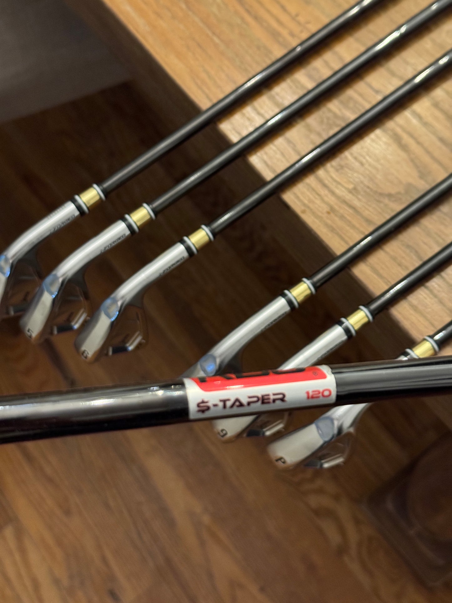 *MINT* Srixon ZXi7 ‘25 Forged Iron Set (4-PW) / KBS $-Taper Black 120 shafts (xtra stiff)