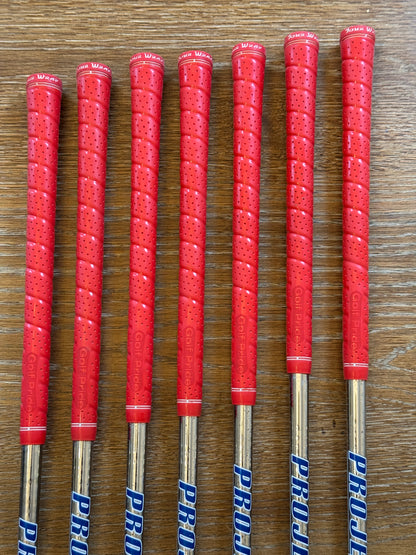 Titleist T200 Iron Set (4-PW) / Project X 6.0 120g shafts Stiff