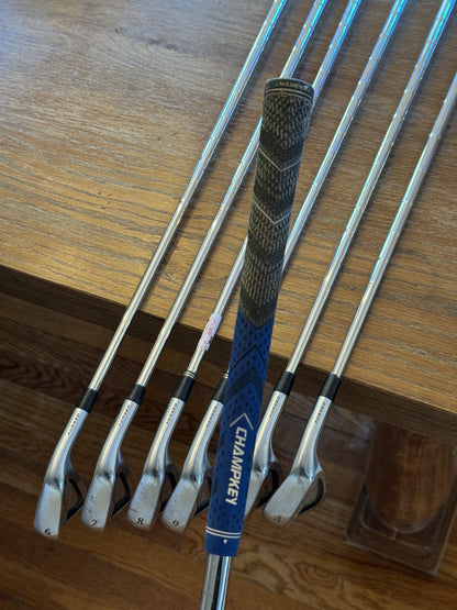 Srixon Z565 Iron Set (5-AW) / N.S. Pro 950 GH shafts Stiff