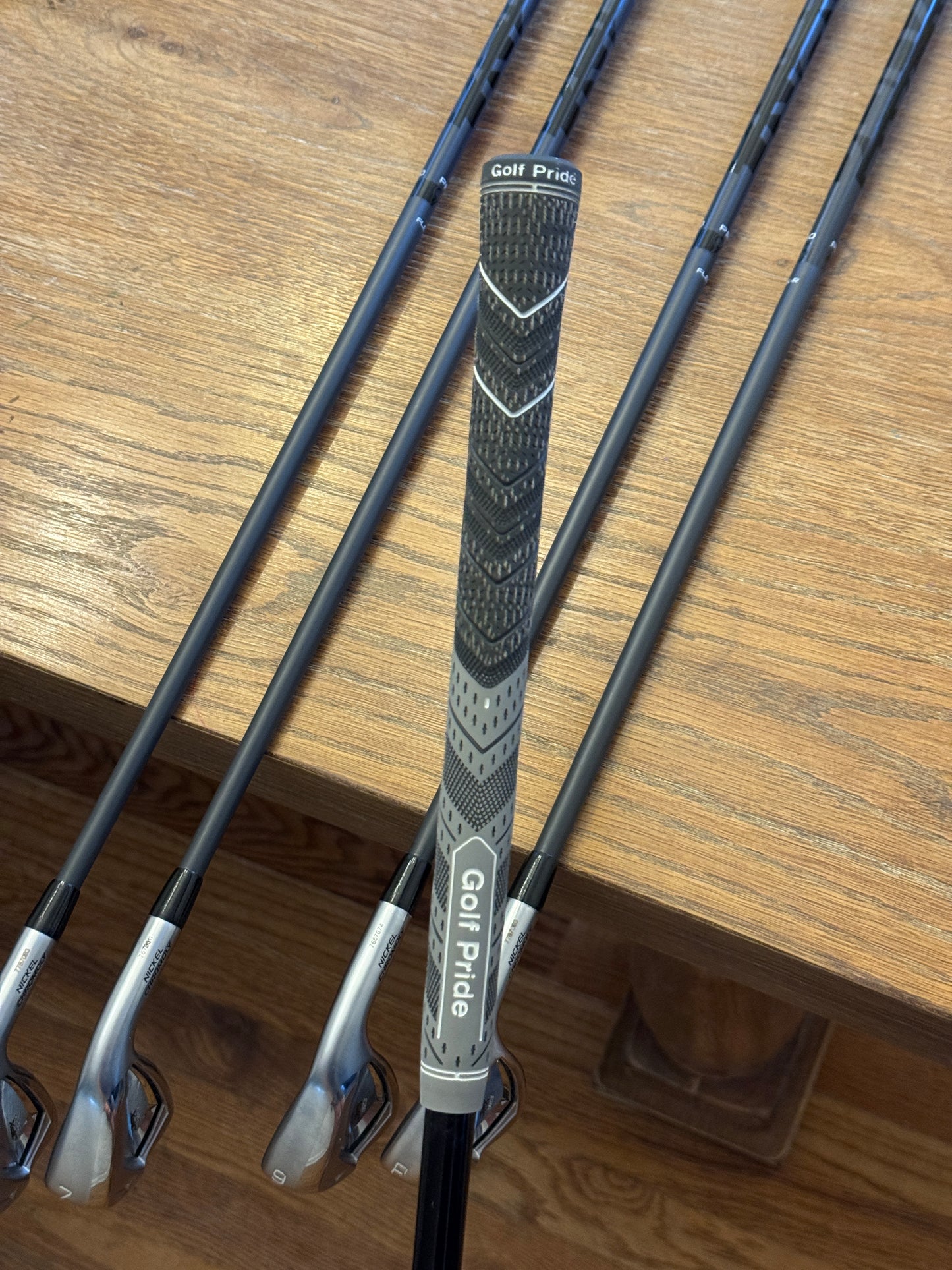Mizuno JPX 923 Iron Set (6-PW) / Fujikura Pro 95 R shafts (regular)