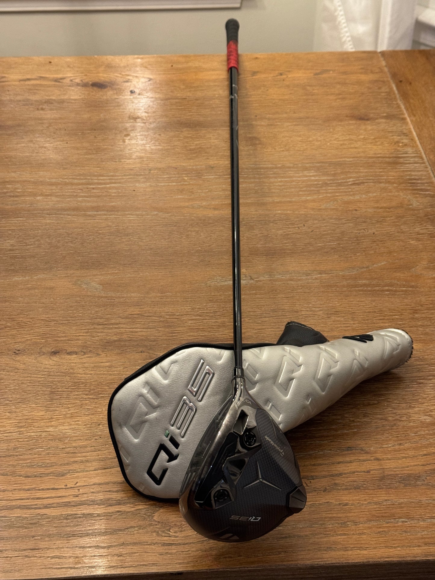 Taylormade Qi35 Driver (10.5°) / Diamana Limited 60 S shaft (stiff)