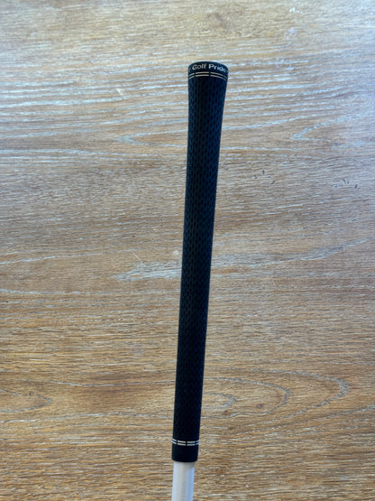 Srixon ZXiU 4-iron / Tour AD-85 S shaft (stiff)