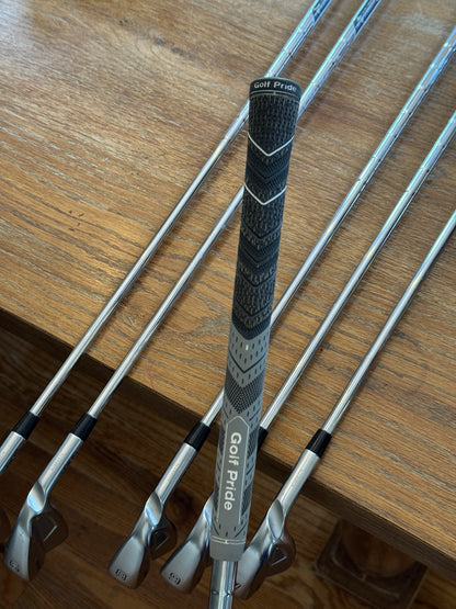 Ping i525 Iron Set (5-PW) / Elevate 95 R shafts (regular)