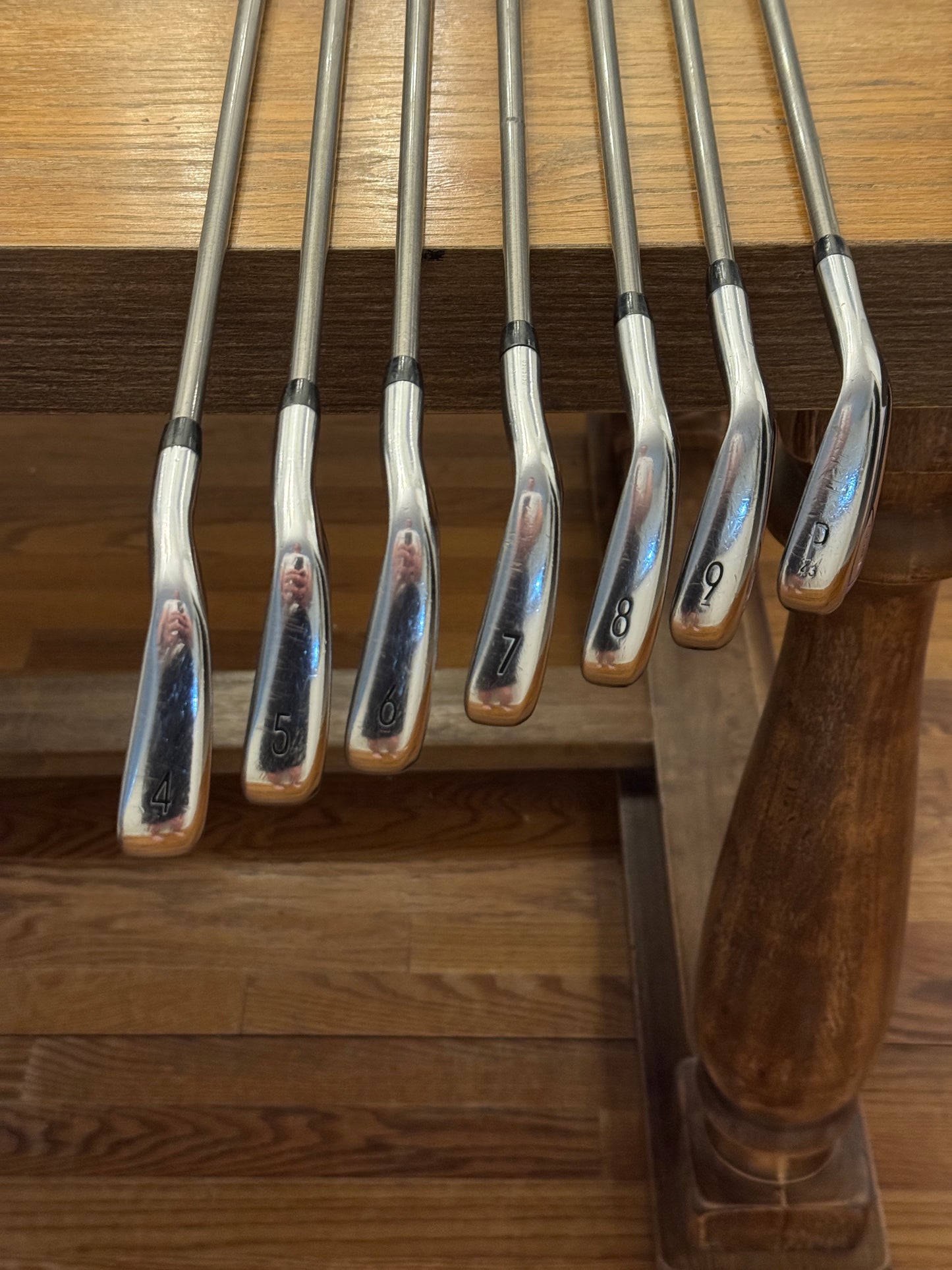 Titleist T200 ‘19 Iron Set (4-PW) / Steelfiber fc80 f3 shafts (regular)