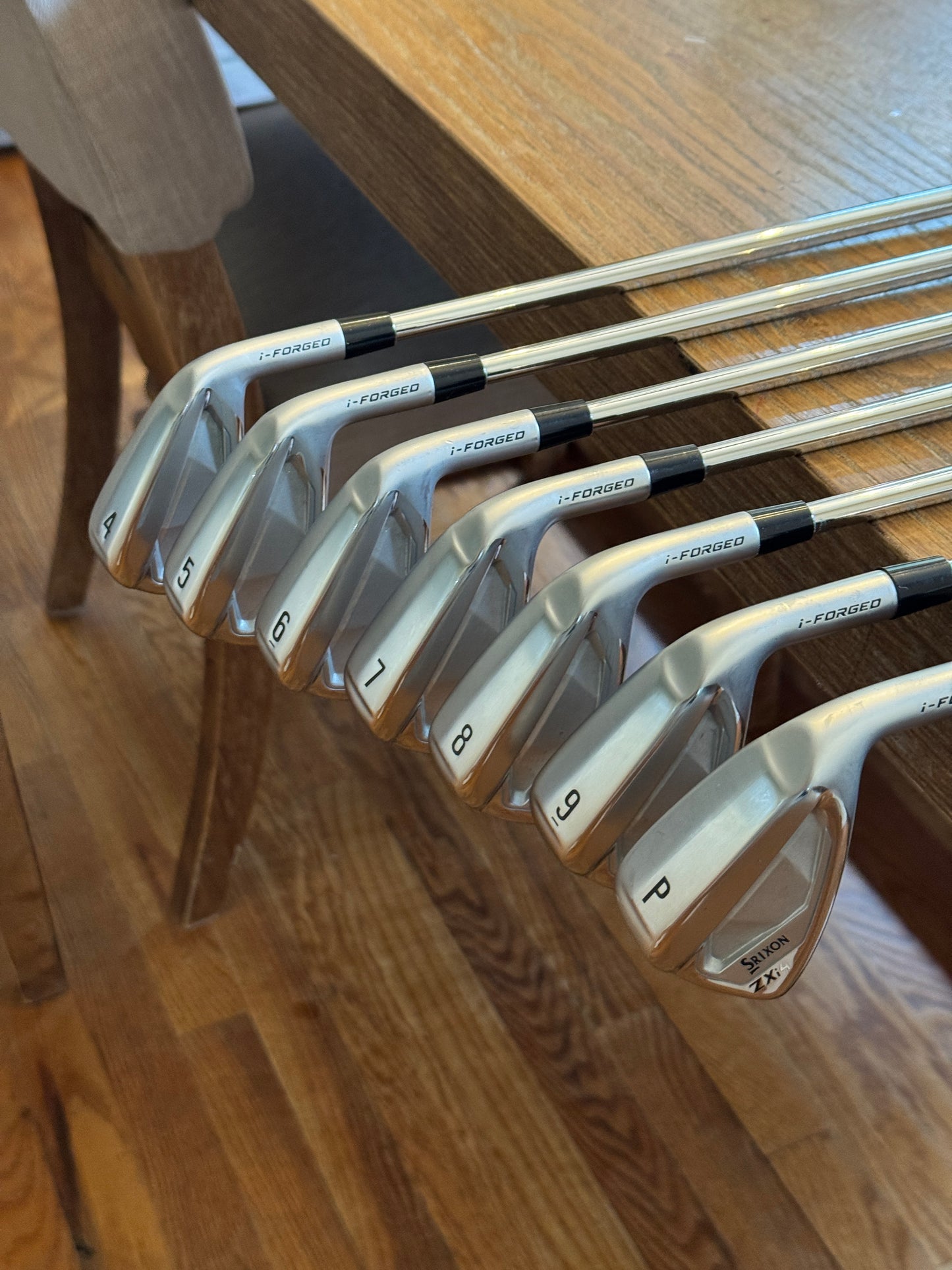 Srixon ZXi4 ‘25 Forged Iron Set +1/2” (4-PW) / N.S. Pro Modus3 Tour120 shafts (stiff)