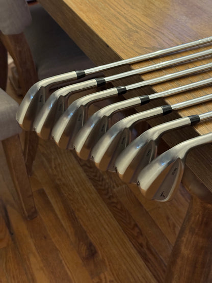 Takomo 201 MKII Iron Set (4-PW) / KBS TOUR 110R shafts (regular)