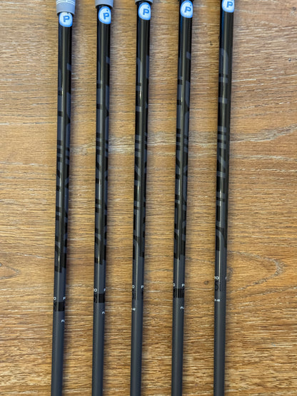 Mizuno JPX 923 Iron Set (6-PW) / Fujikura Pro 95 R shafts (regular)