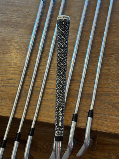 Srixon Z-Forged Iron Set (4-PW) / Dynamic Gold X100 shafts (Xtra stiff)