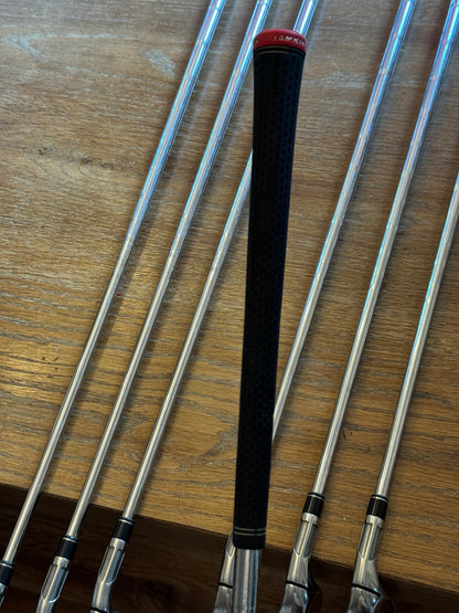 Taylormade Stealth Iron Set (4-PW) / KBS Max MT S 85 shafts (stiff)