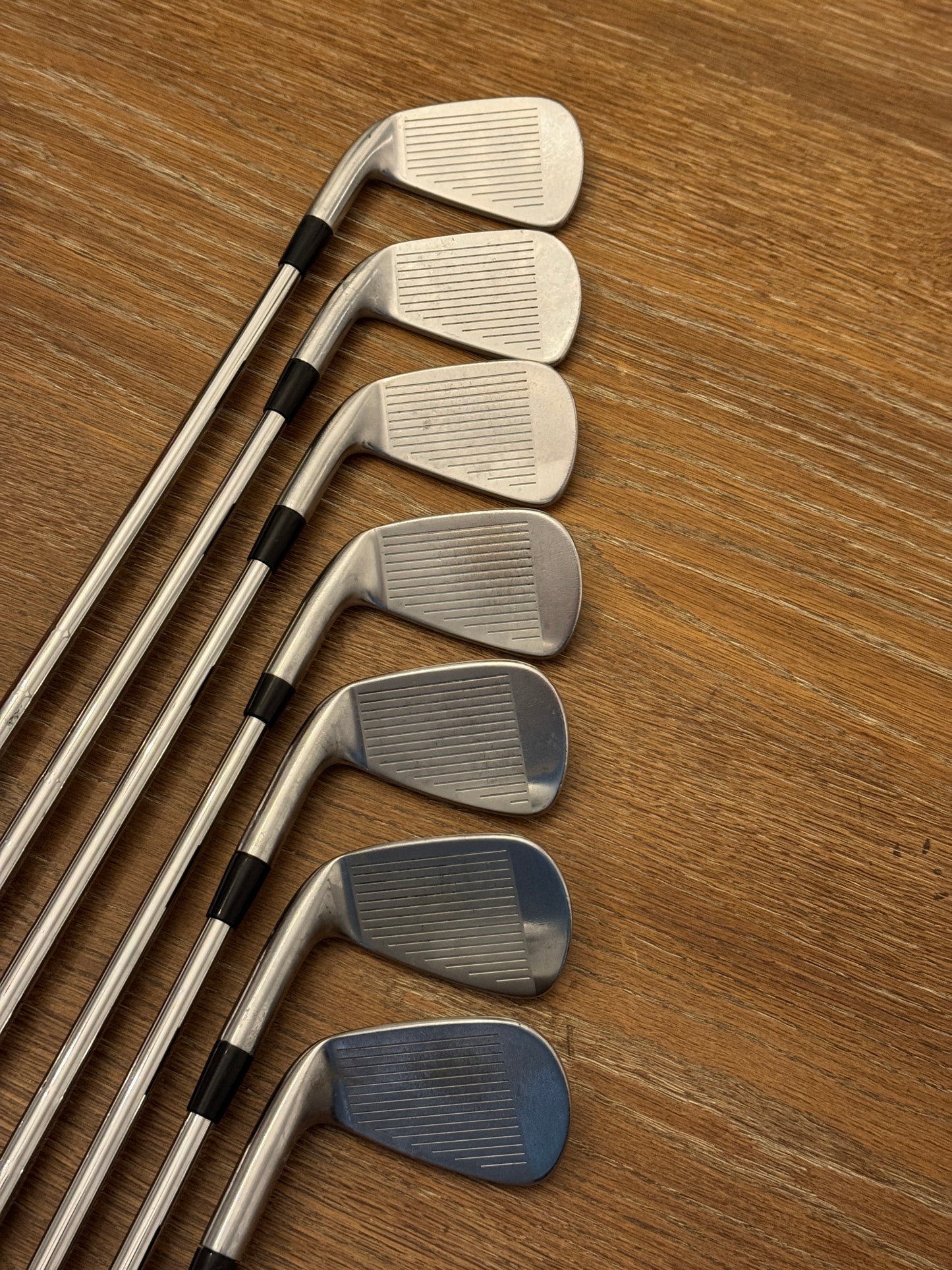 Cobra King CB ‘23 Iron Set (4-PW) / KBS TOUR 120S shafts (stiff)