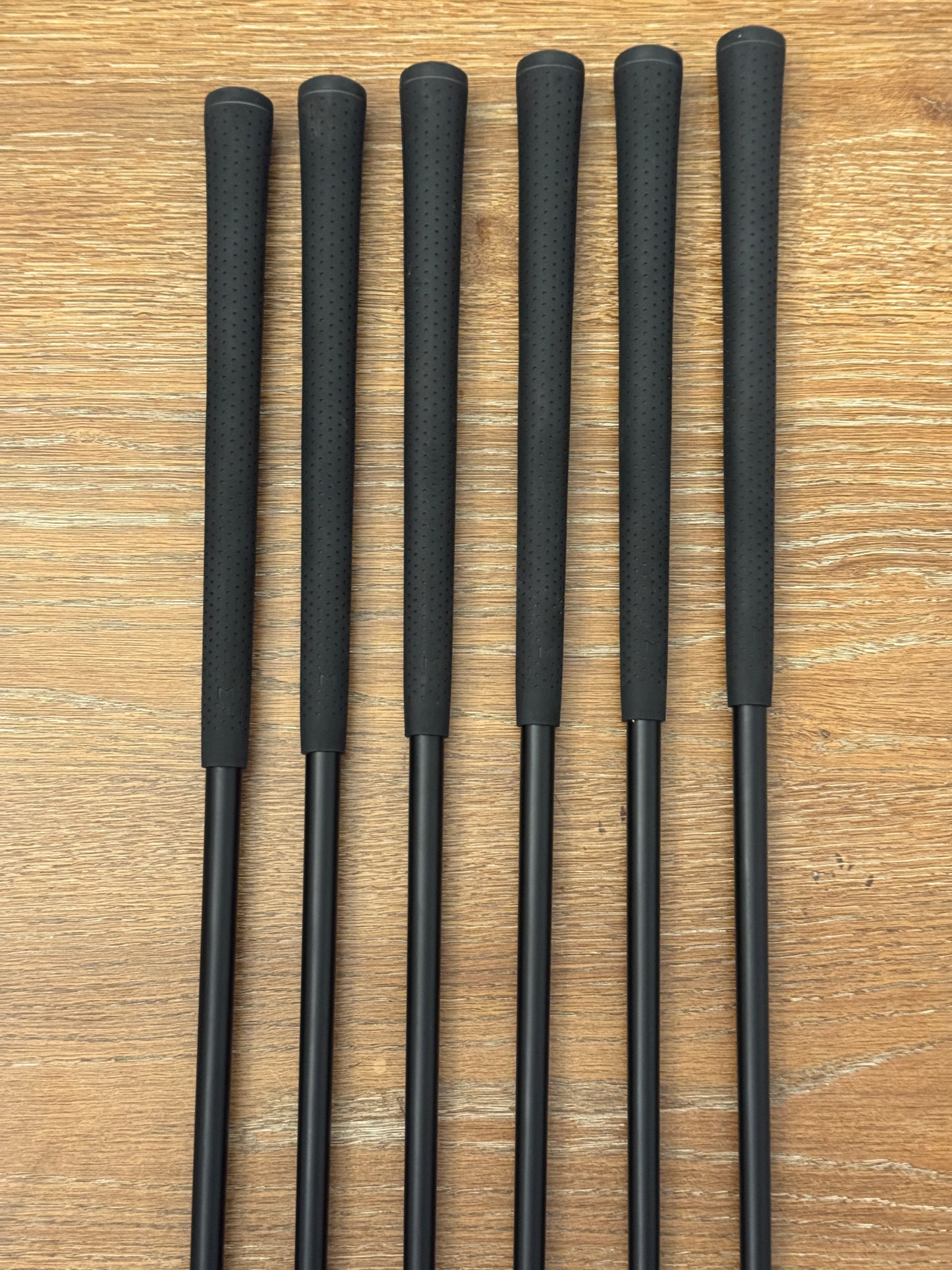 Stix Black Iron Set (5-PW) / Graphite Stiff