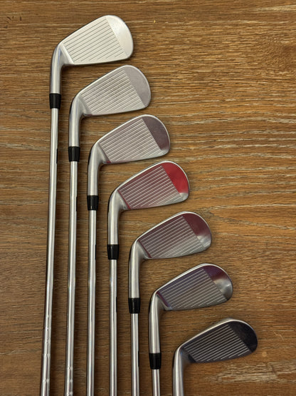 Titleist T200 ‘21 Iron Set (4-PW) / AMT Black S300 shafts (stiff)