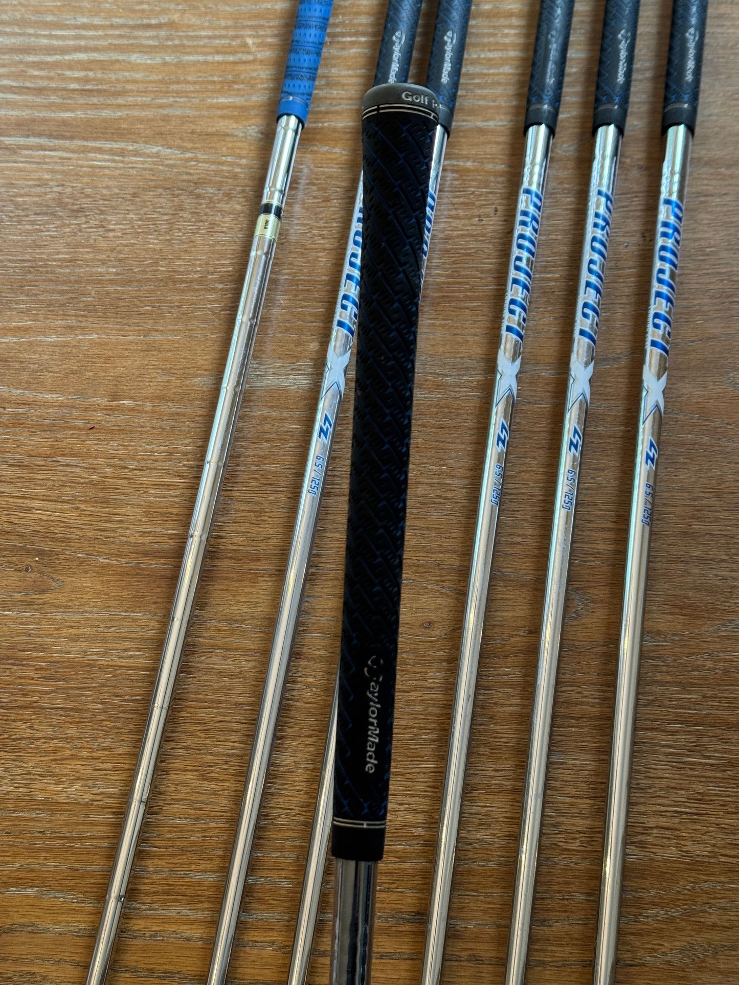 Taylormade P7MB/MC ‘23 Combo Iron Set (4-PW) / Project X LZ 125g 6.5 shafts (xtra stiff)