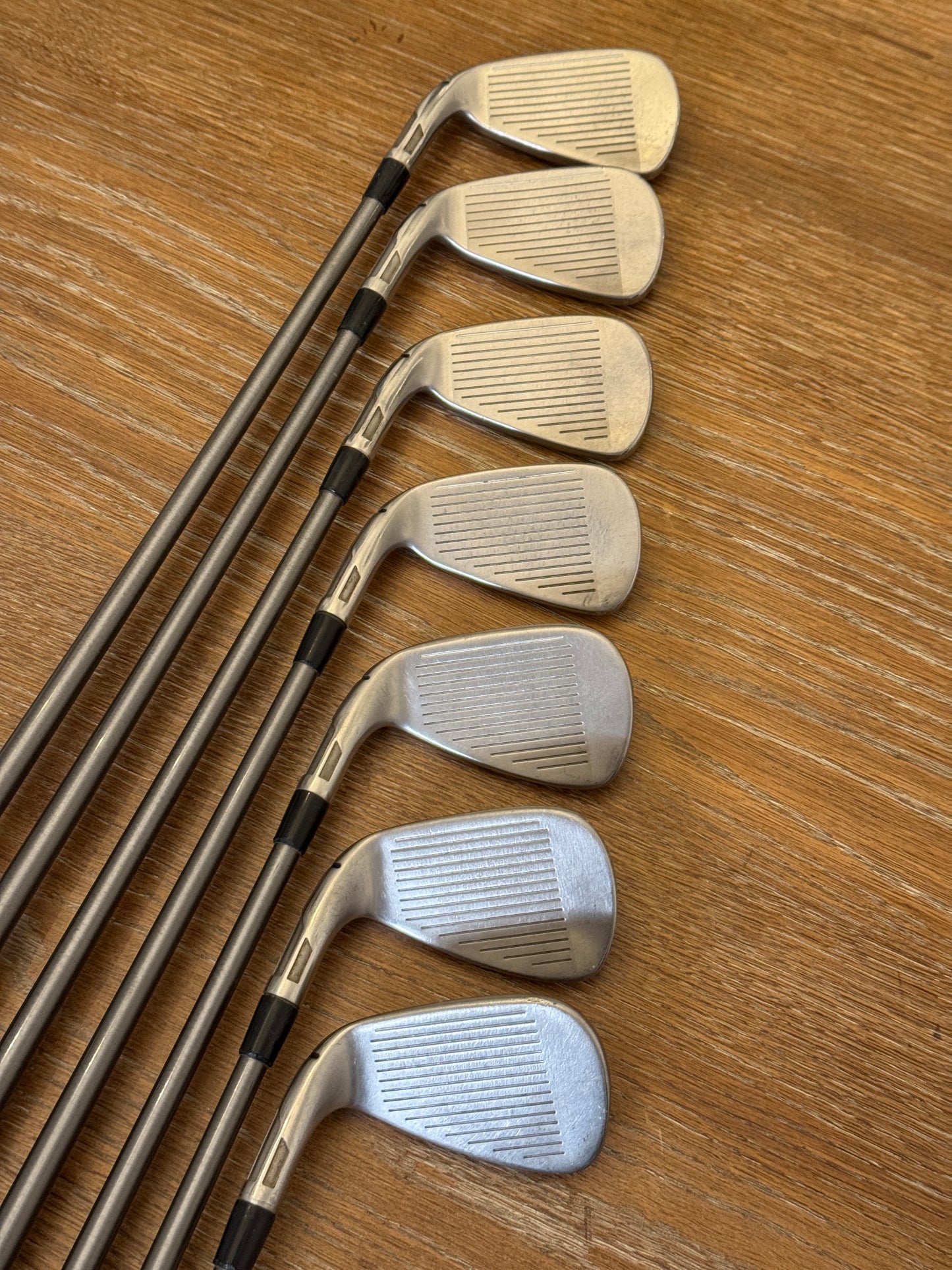 Taylormade Stealth Iron Set (4-PW) / Steelfiber i125 X shafts (xtra stiff)