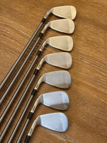Taylormade Stealth Iron Set (4-PW) / Steelfiber i125 X shafts (xtra stiff)