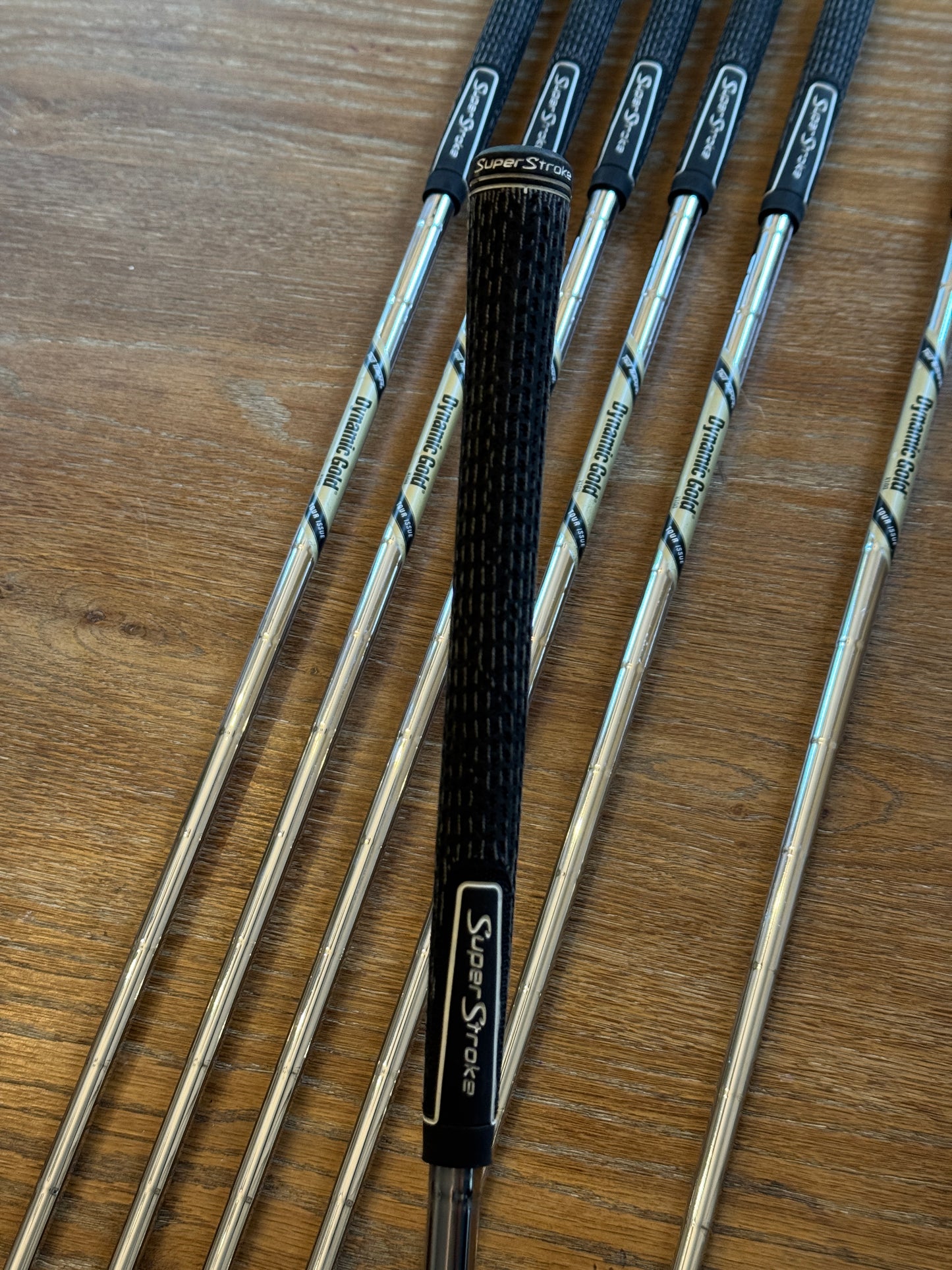 Titleist T100S / 620 MB Combo Iron Set (4-PW) / Dynamic Gold X100 shafts (xtra stiff)