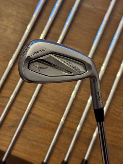 Mizuno JPX 925 Hot Metal Iron Set +1” (4-PW) / KBS Tour 120 S shafts (stiff)