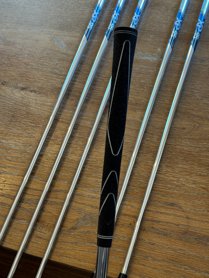 Callaway Mavrik Iron Set (5-PW) / True Temper XP 95 R300 shafts (regular)