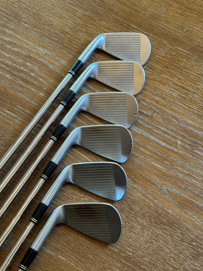 Srixon Z745 Iron Set (5-PW) / Dynamic Gold S200 shafts (stiff)