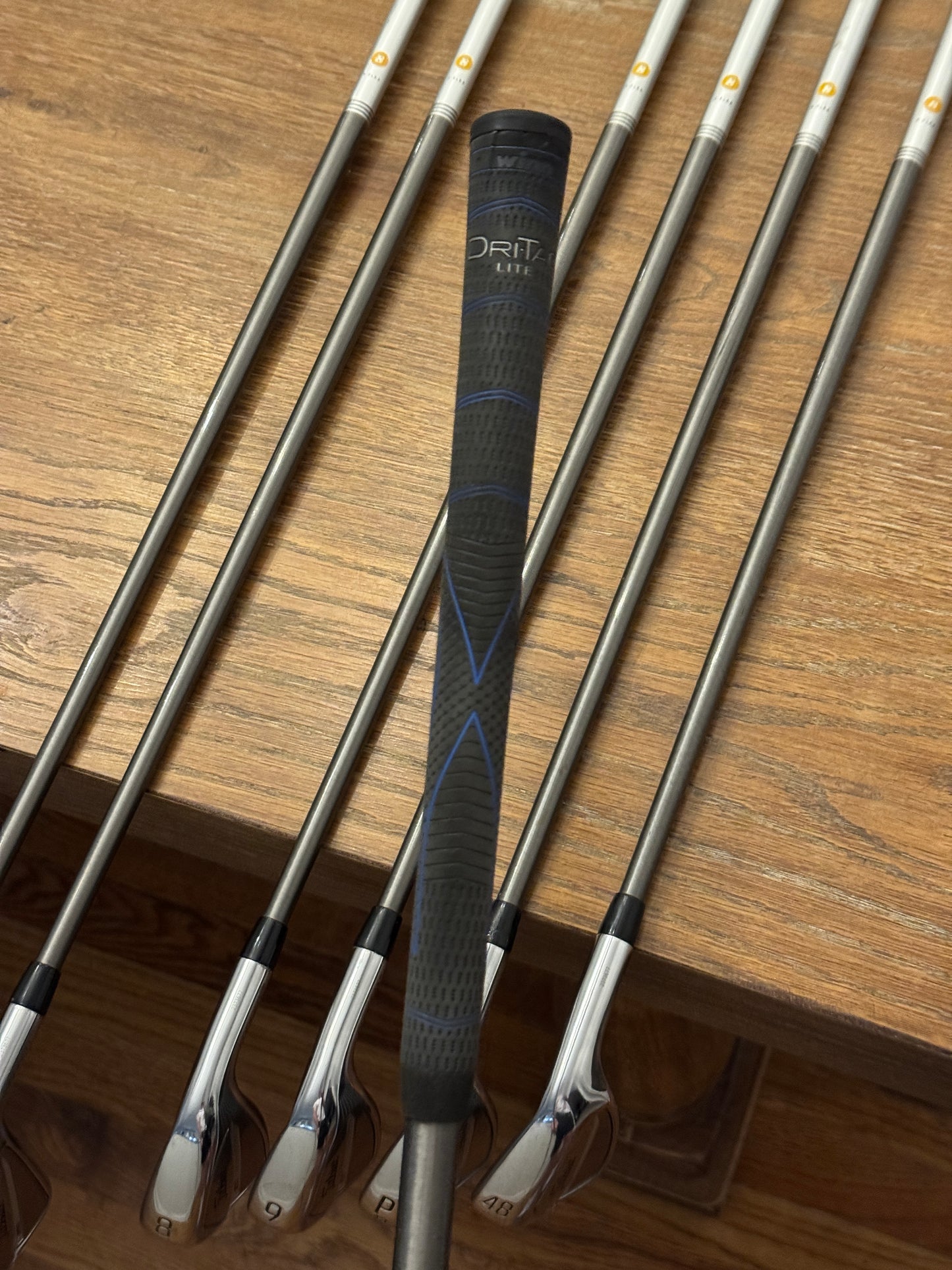 Titleist T200 ‘23 Iron Set (5-GW) / Aerotech i95 Steelfiber shafts Stiff