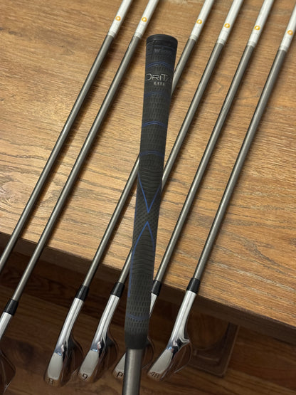 Titleist T200 ‘23 Iron Set (5-GW) / Aerotech i95 Steelfiber shafts Stiff