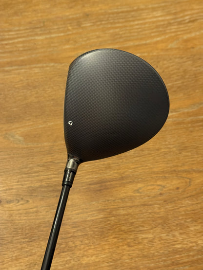 Taylormade Qi35 Driver (10.5°) / Diamana Limited 60 S shaft (stiff)