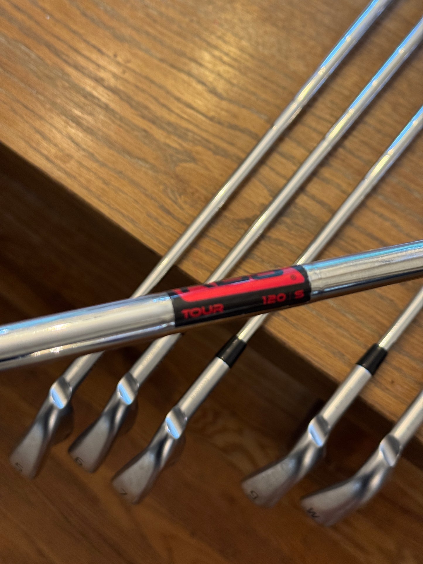 Ping i530 Iron Set (5-PW) / KBS TOUR 120S shafts (stiff)