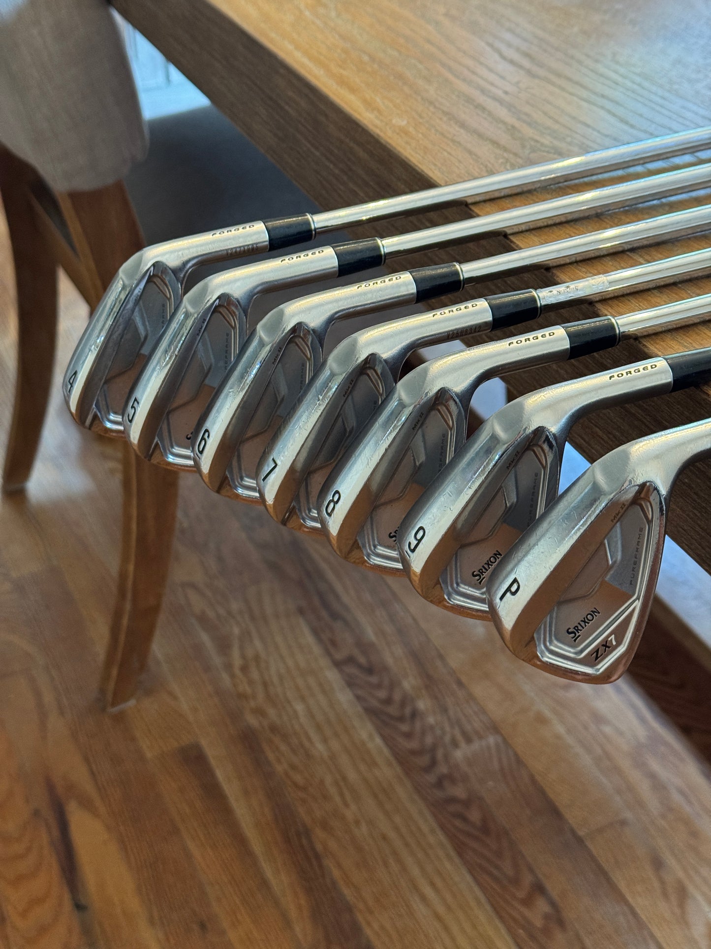 Srixon ZX7 Mkii Forged Iron Set (4-PW) / N.S. Pro Modus3 Tour120 S shafts (stiff)