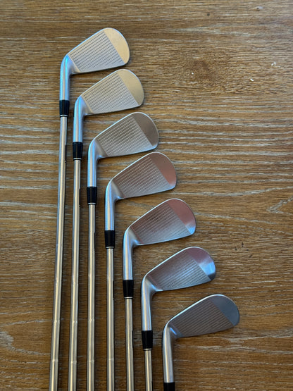 Srixon Z-Forged Iron Set (4-PW) / Dynamic Gold X100 shafts (Xtra stiff)