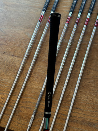 Taylormade R11 Iron Set (4-PW) / KBS 90S shafts (stiff)