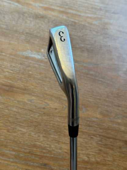 Titleist DCI 3-iron / Dynamic Gold S300 shaft (stiff)