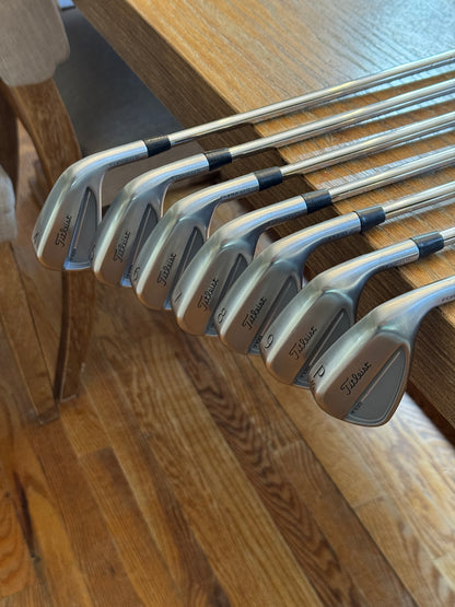 *MINT* Titleist T100 ‘25 Iron Set (4-PW) / Dynamic Gold S400 shafts (stiff)