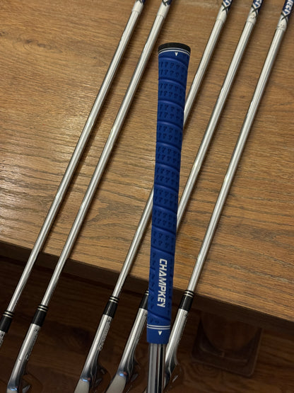 Taylormade RAC Forged Iron Set (5-PW) / Project X 6.0 shafts (stiff)