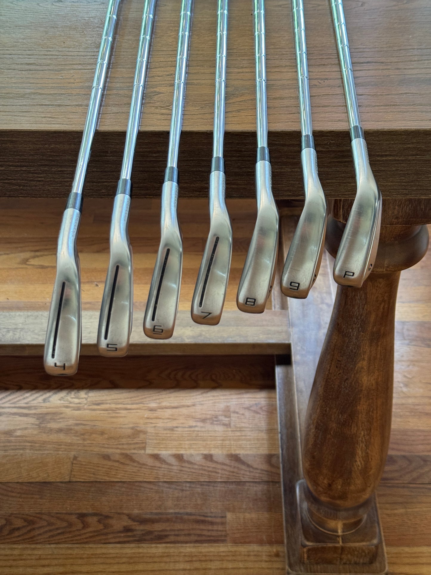 Taylormade P790 ‘25 Iron Set (4-PW) / Dynamic Gold MID 115 S300 shafts (stiff)