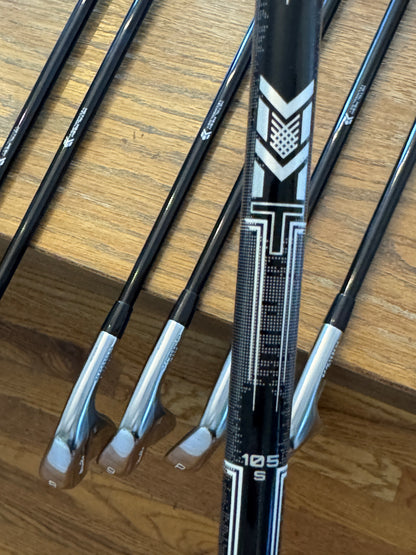 Mizuno M-15 Forged Iron Set (5-GW) / MMT 105 S shafts (stiff)