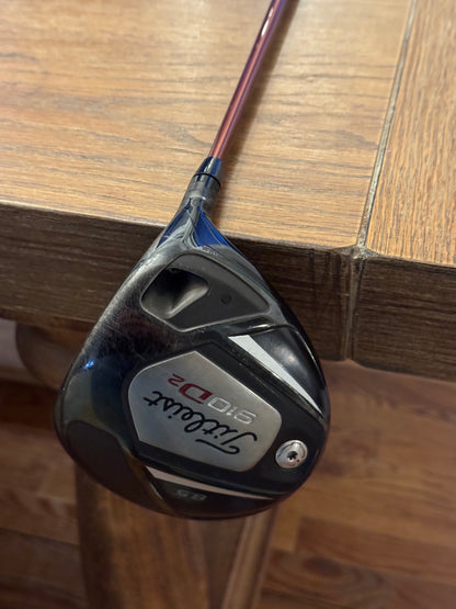 Titleist 910 D2 Driver (8.5°) / Diamana 61-X shaft (xtra stiff)