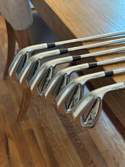 Mizuno JPX 921 Forged Iron Set (5-PW) / N.S. Pro 950 GH R shafts (regular)