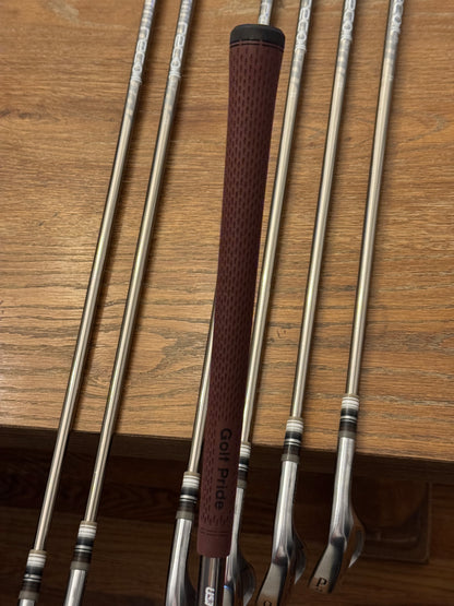 Titleist T150 ‘23 Iron Set (4-PW) / Recoil 95 F4 shafts (stiff)