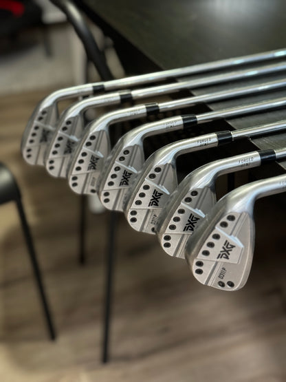 PXG 0311P Gen3 Iron Set (4-PW) / N.S. Pro Modus3 Tour105 Regular